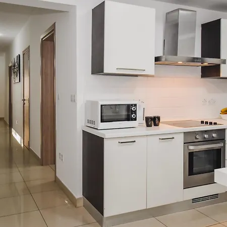 아파트 Bh - Three Bedroom *