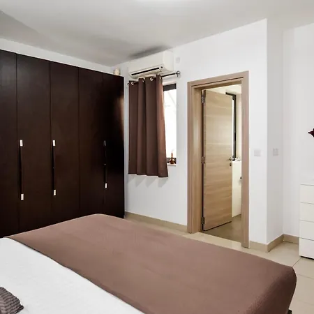 아파트 Bh - Three Bedroom *