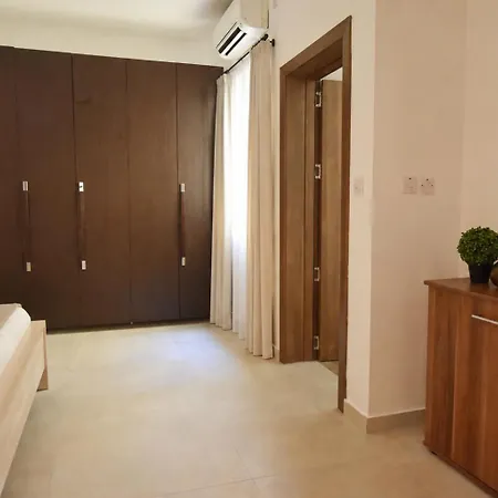 Apartamento Bh - Three Bedroom Sliema