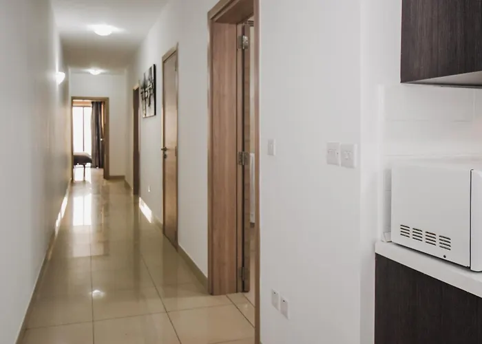 Apartamento Bh - Three Bedroom *