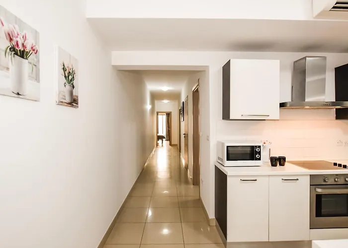 Bh - Three Bedroom Sliema