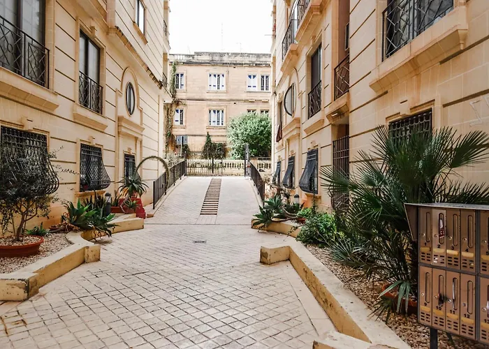 Bh - Three Bedroom *