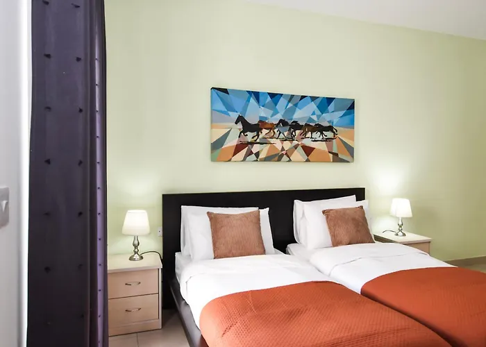 Bh - Three Bedroom Apartment